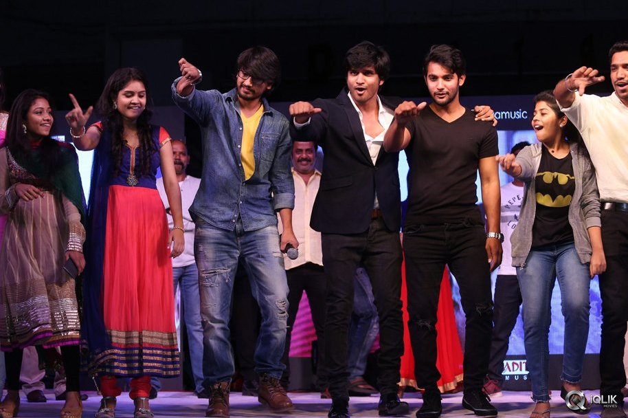 Seethamma-Andaalu-Raamayya-Sithraalu-Platinum-Disc-Function